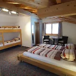 Hotel Cresta